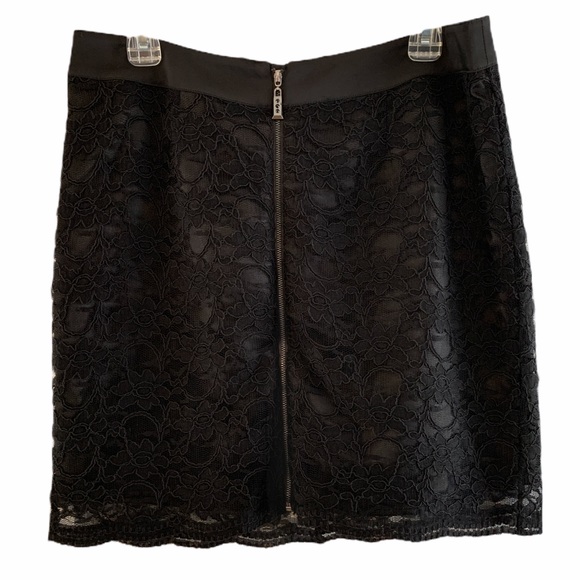 Laundry By Shelli Segal Dresses & Skirts - Laundry Lace & Satin Zipper Skirt